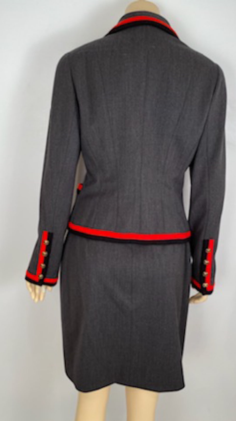 94A 1994 Fall Very Rare Vintage Chanel Skirt Suit in Grey/Red/Black FR 42 US 6/8