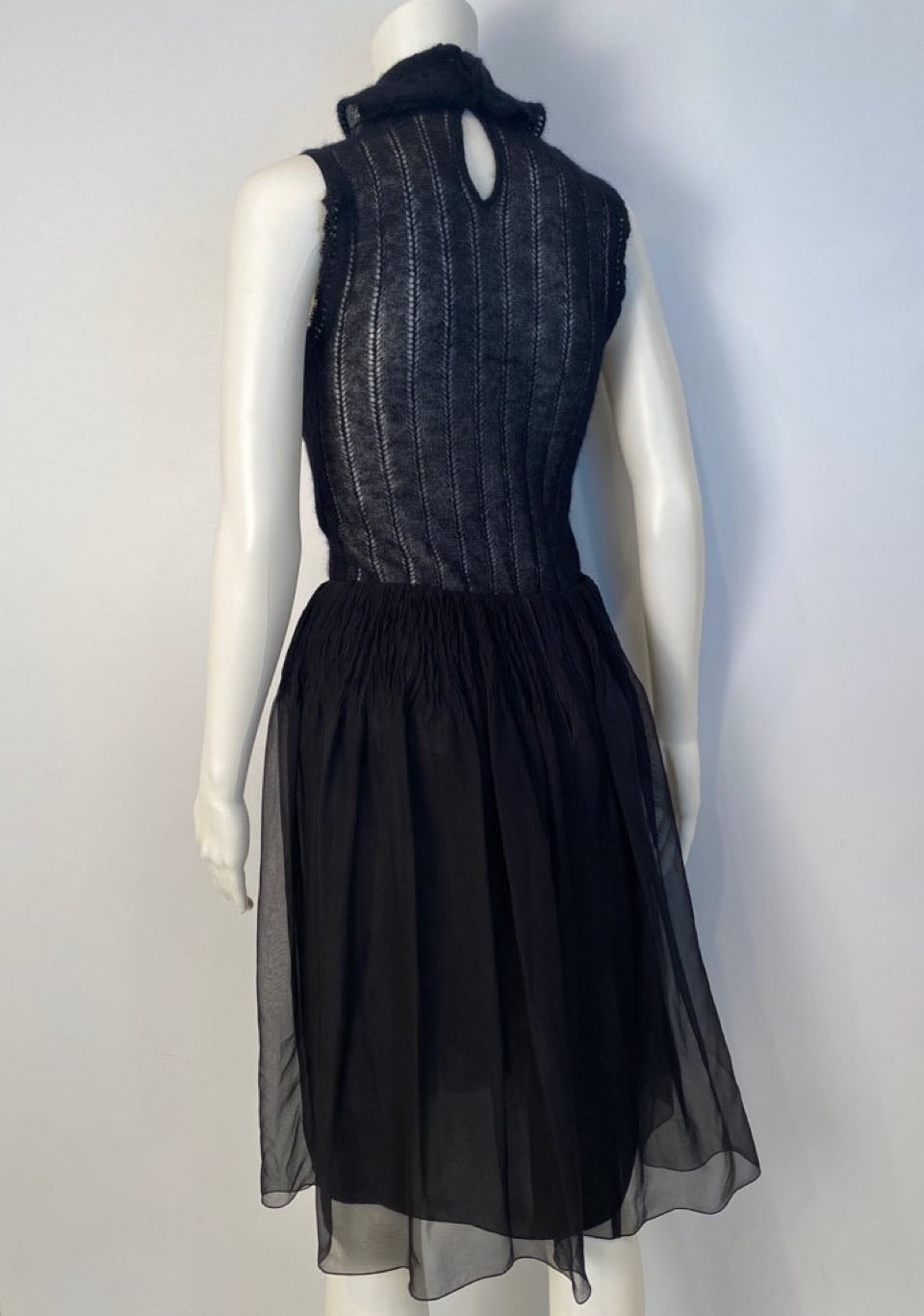 Chanel 06A, 2006 Fall Black layered chiffonSkirt FR 36 US 4