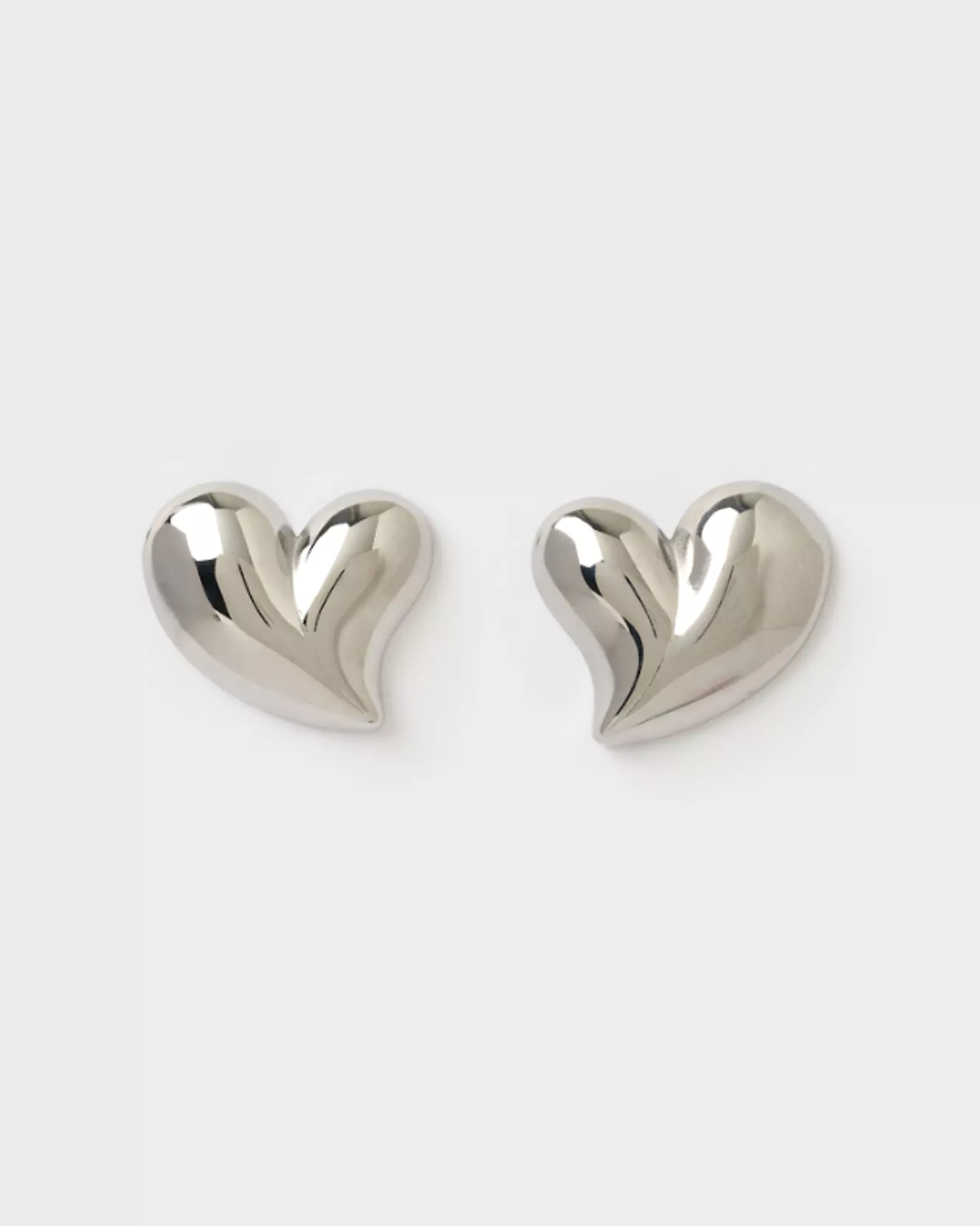 Izoa Layla Heart Stud Earrings Silver