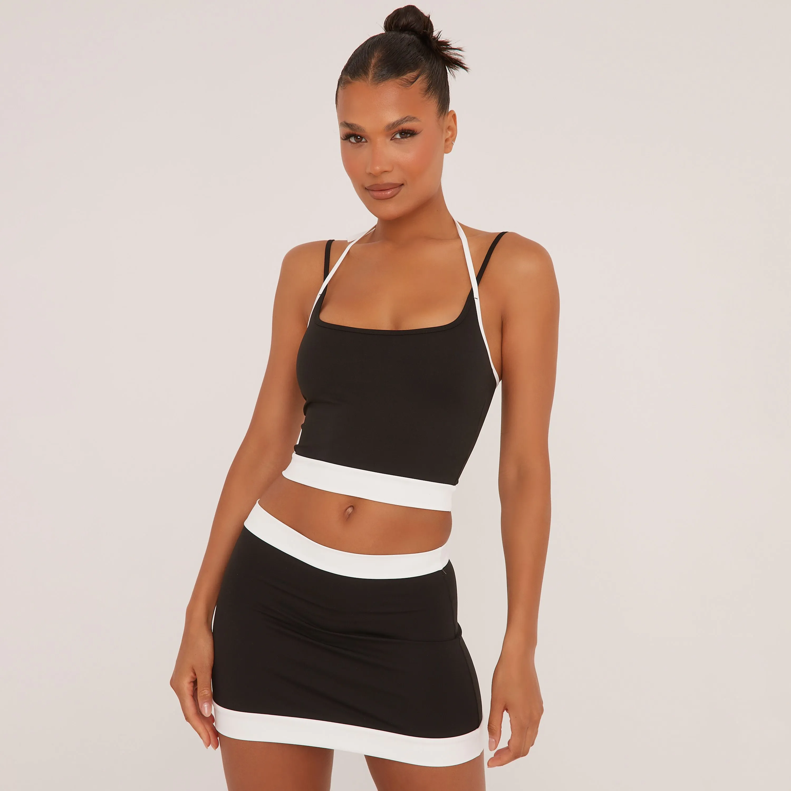 Low Rise Contrast Trim Super Stretch Mini Bodycon Skirt In Black