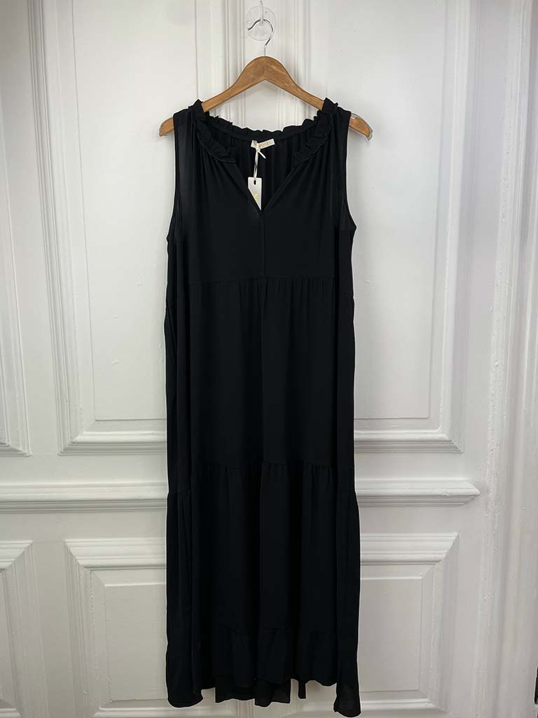 Malissa J Tiered Maxi Dress - BlackE