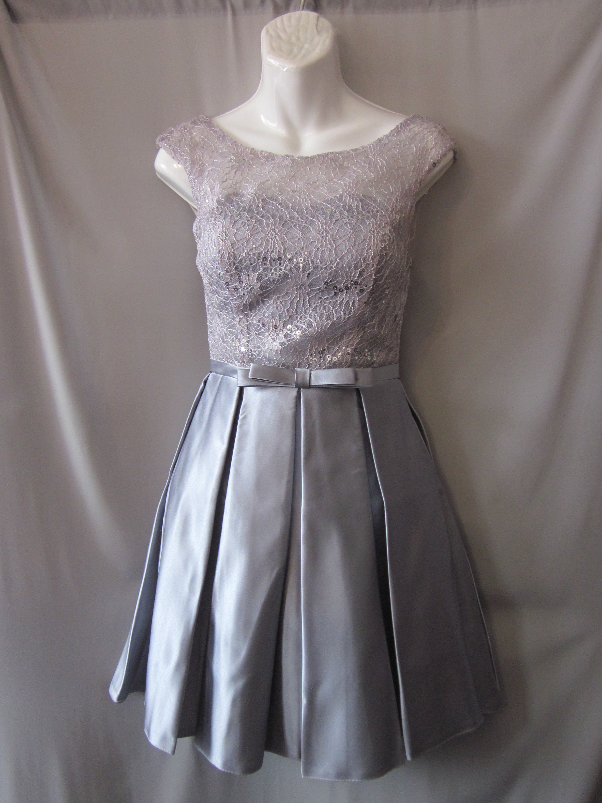 Short Prom/Grad Dress Size M Style 4225