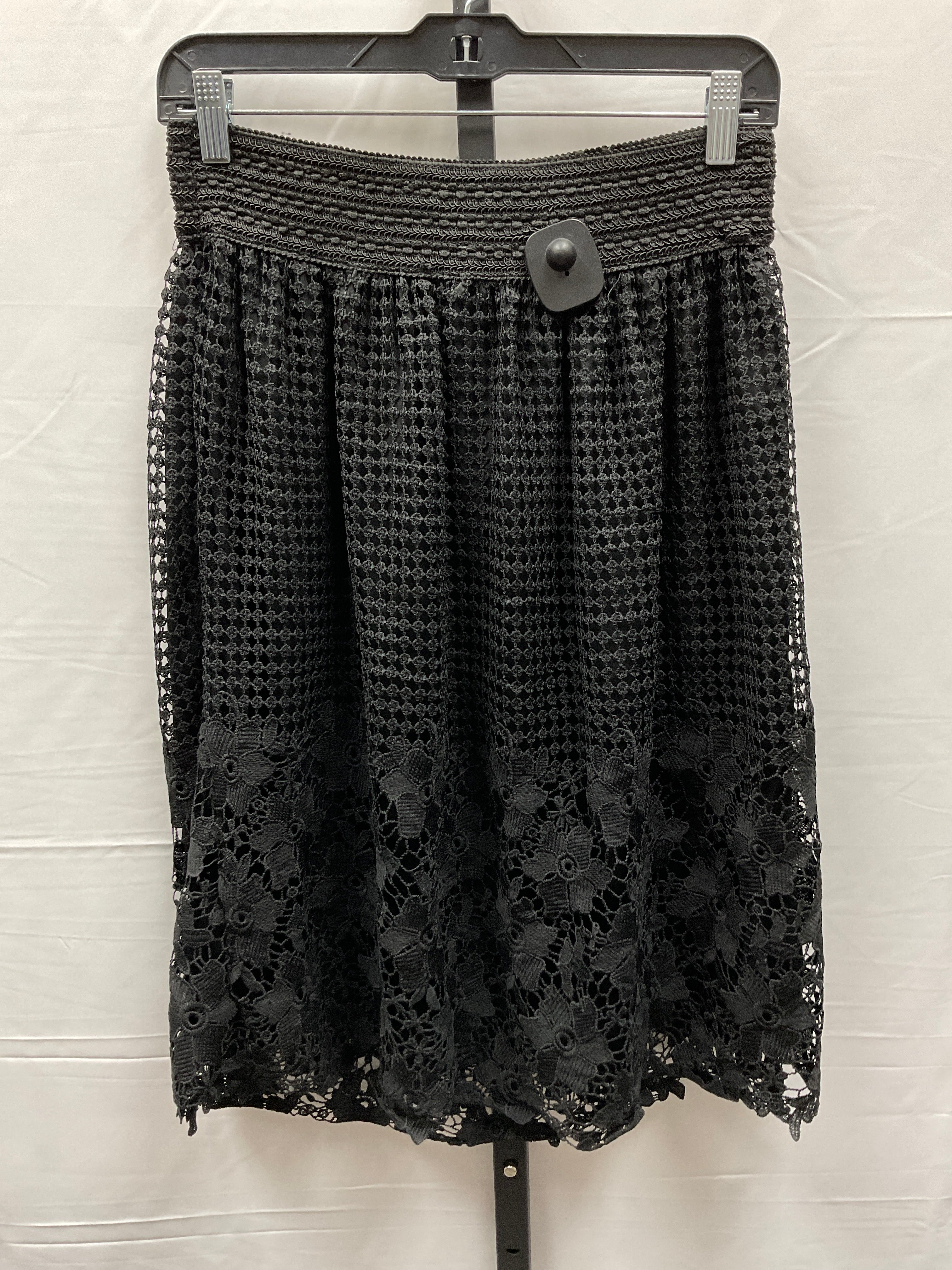 Skirt Midi By Clothes Mentor  Size: M