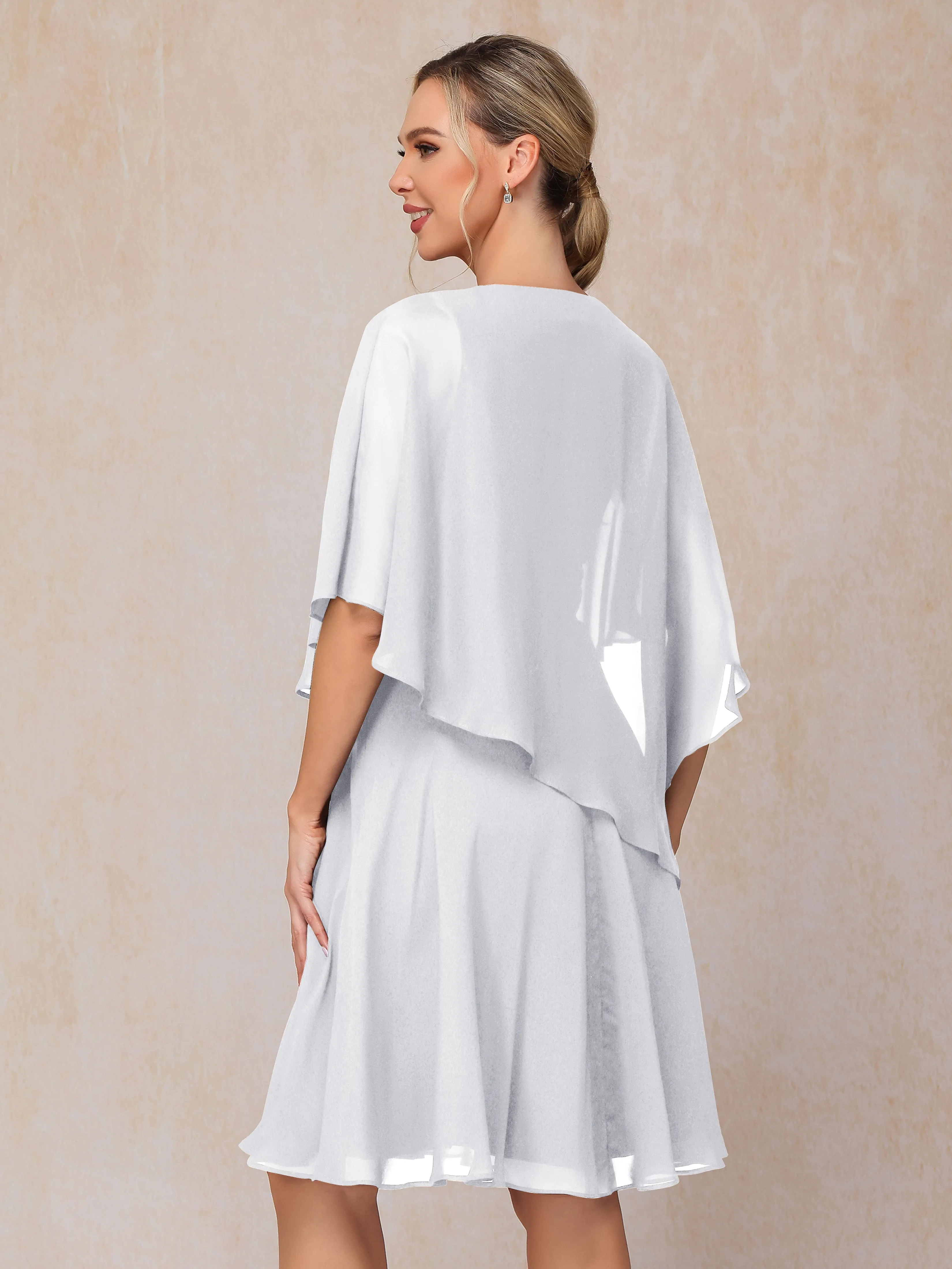 Trapèze Manches asymétriques Col V Mousseline Robe Mère de la Mariée avec cape