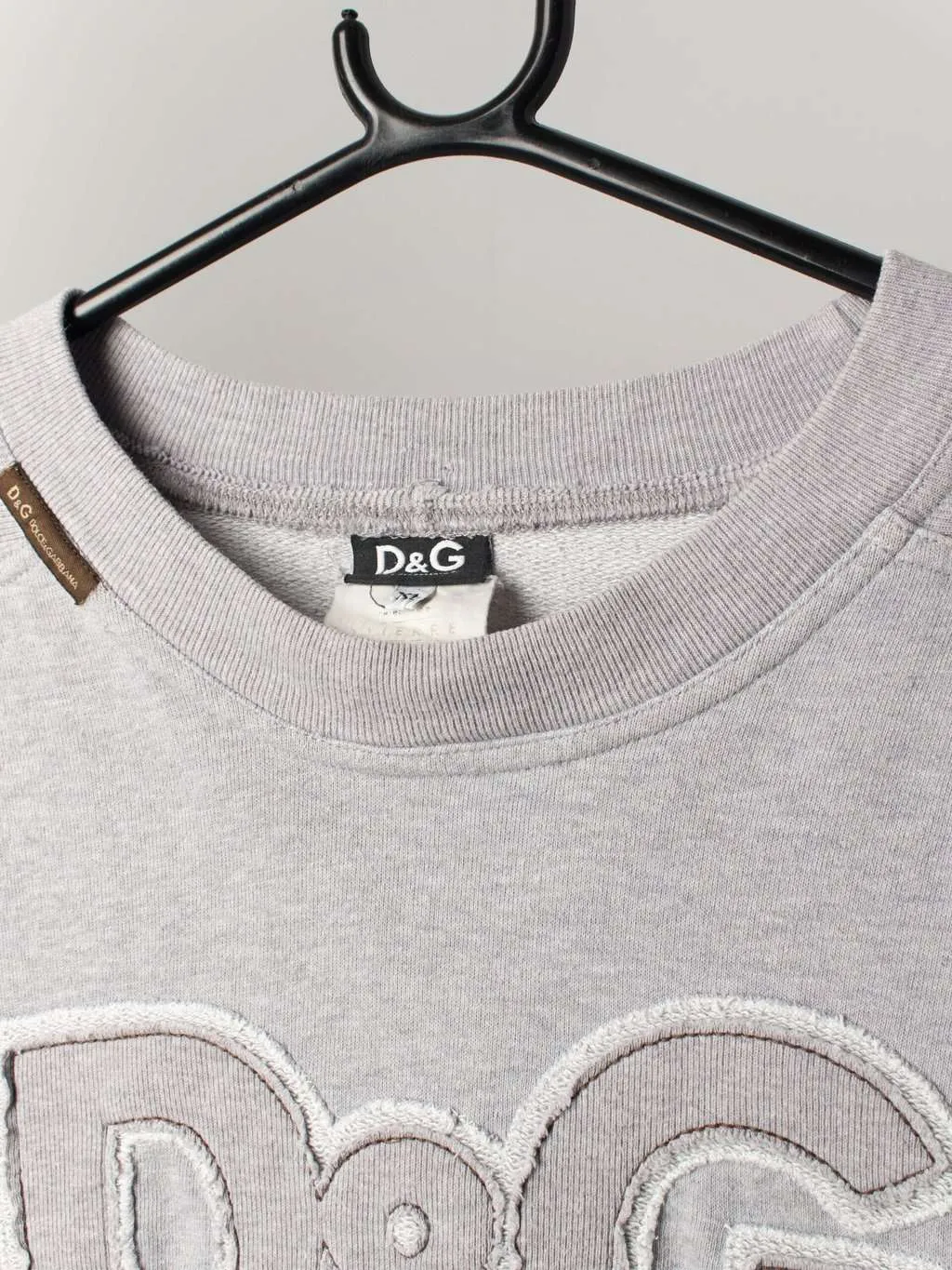 Vintage Dolce & Gabbana spellout grey sweatshirt with large embroidered textured logo – Large