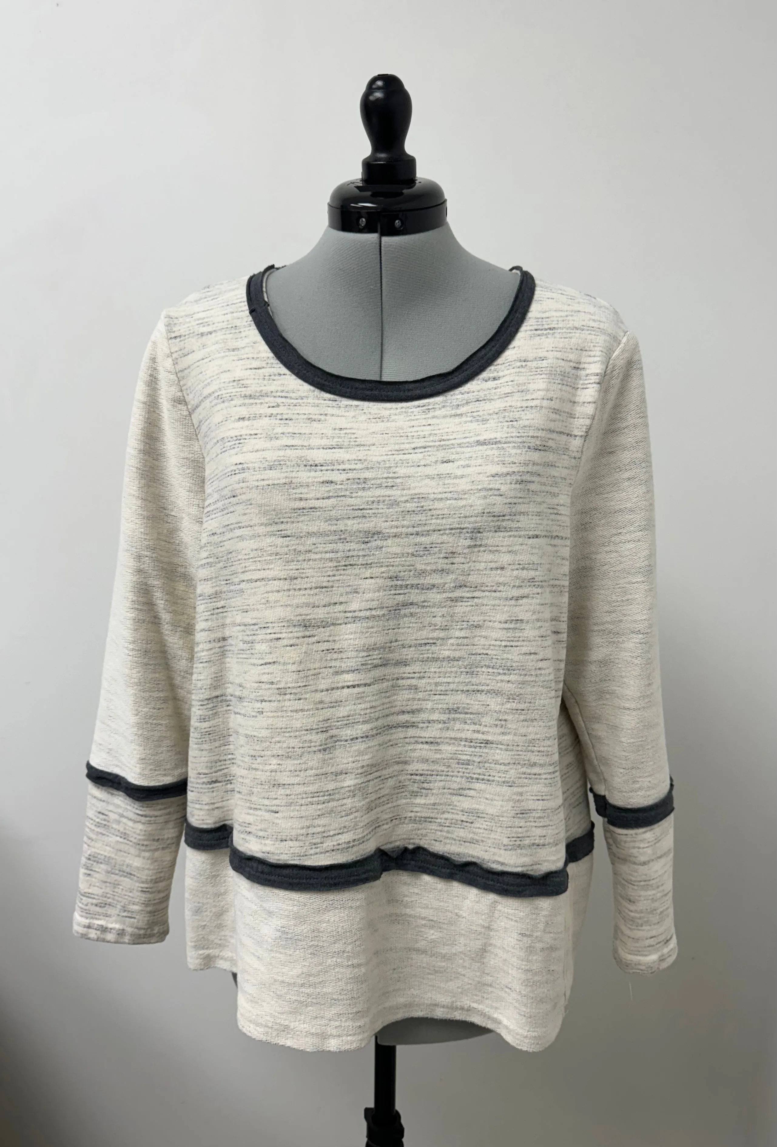 Women’s Zoe Long Sleeve Sweater, Medium